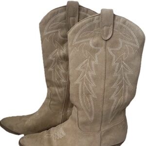 Women's Taupe Suede Western Boots